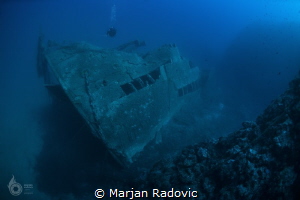 Wreck diving by Marjan Radovic 
